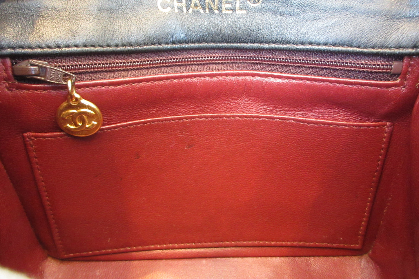 CHANEL/シャネル ミニマトラッセシングルフラップチェーンショルダーバッグ ラムスキン ブラック/ゴールド金具 ショルダーバッグ 700060218
