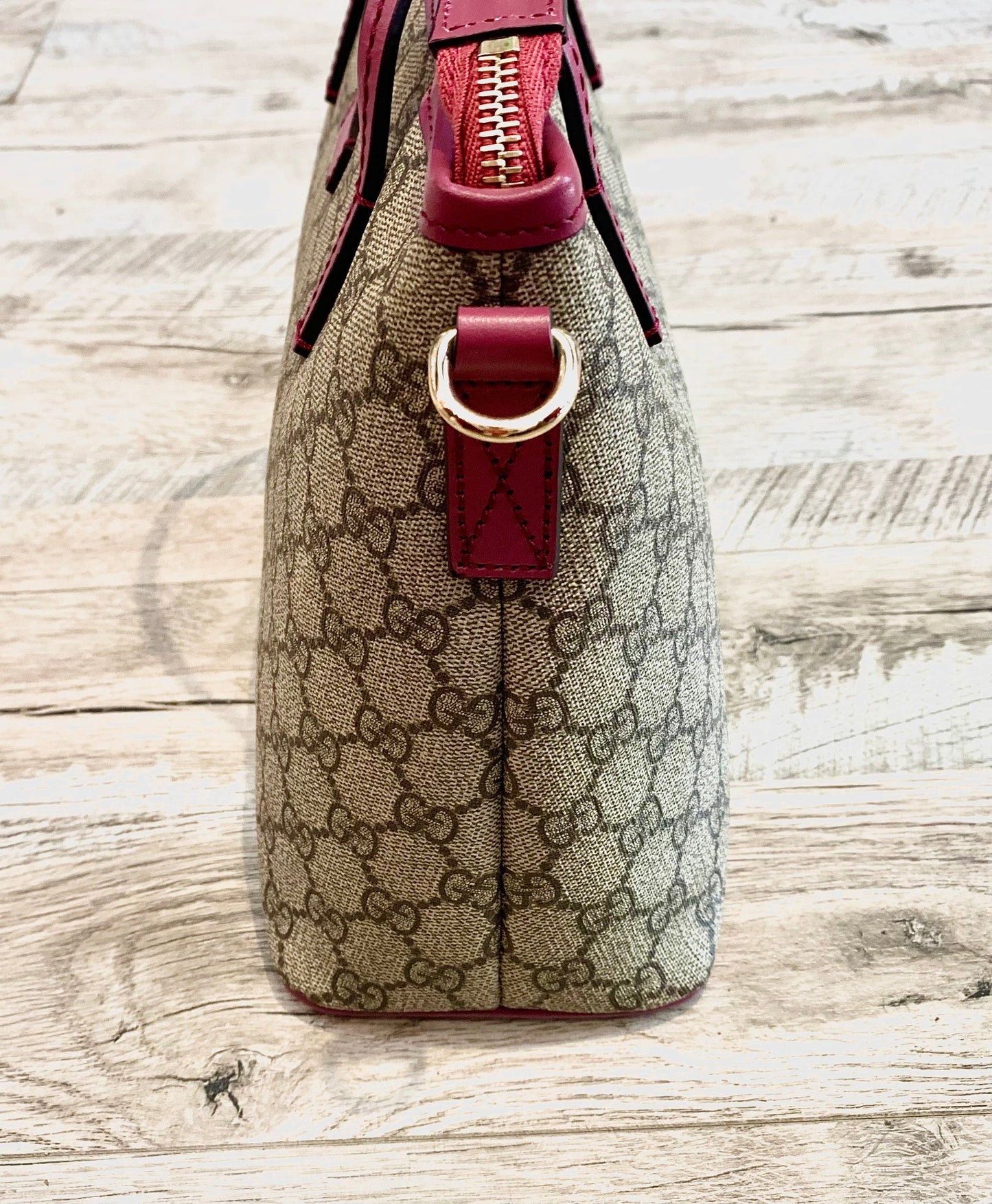 GUCCI GG SMALL ZIP TOTE BAG