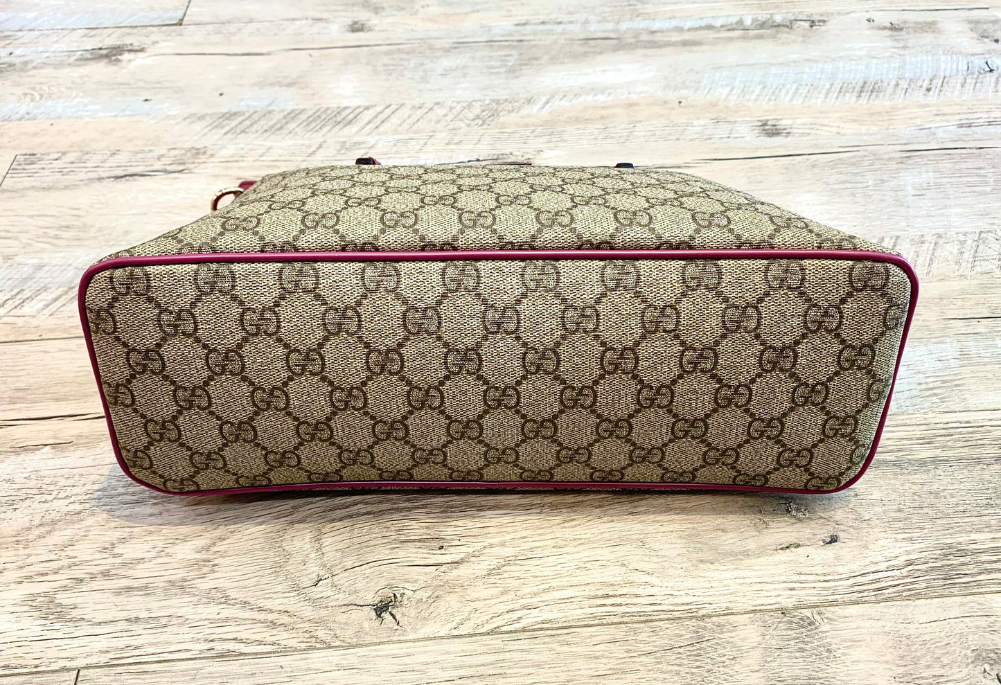 GUCCI GG SMALL ZIP TOTE BAG