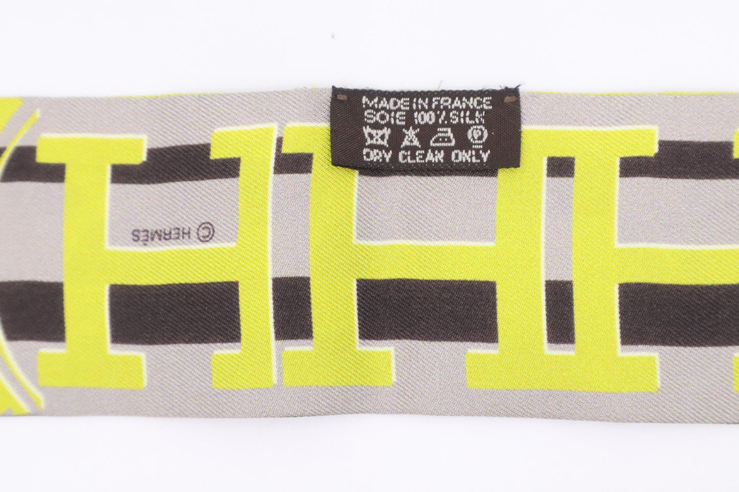 Hermes 'Ginza 5-4-1' Twilly in Grey and Yellow Silk