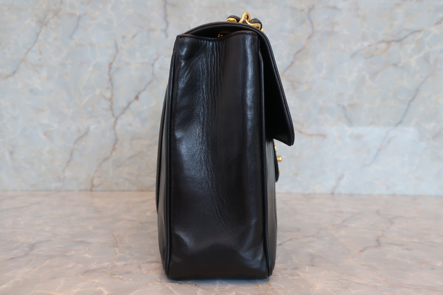CHANEL/シャネル マドモアゼルチェーンショルダーバッグ ラムスキン ブラック/ゴールド金具 ショルダーバッグ 700070082