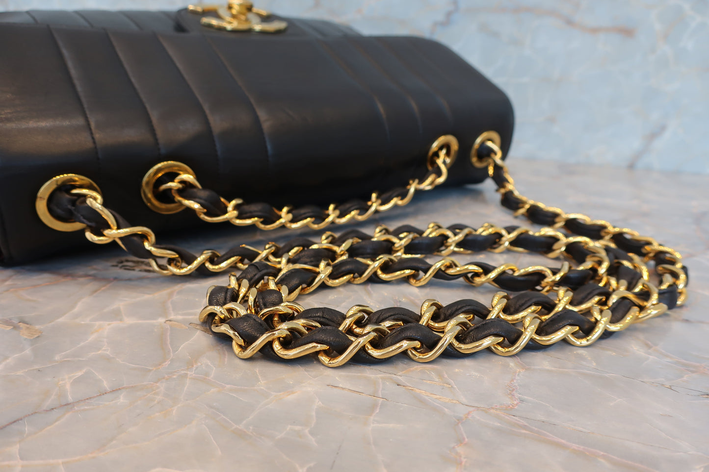 CHANEL/シャネル マドモアゼルチェーンショルダーバッグ ラムスキン ブラック/ゴールド金具 ショルダーバッグ 700070082
