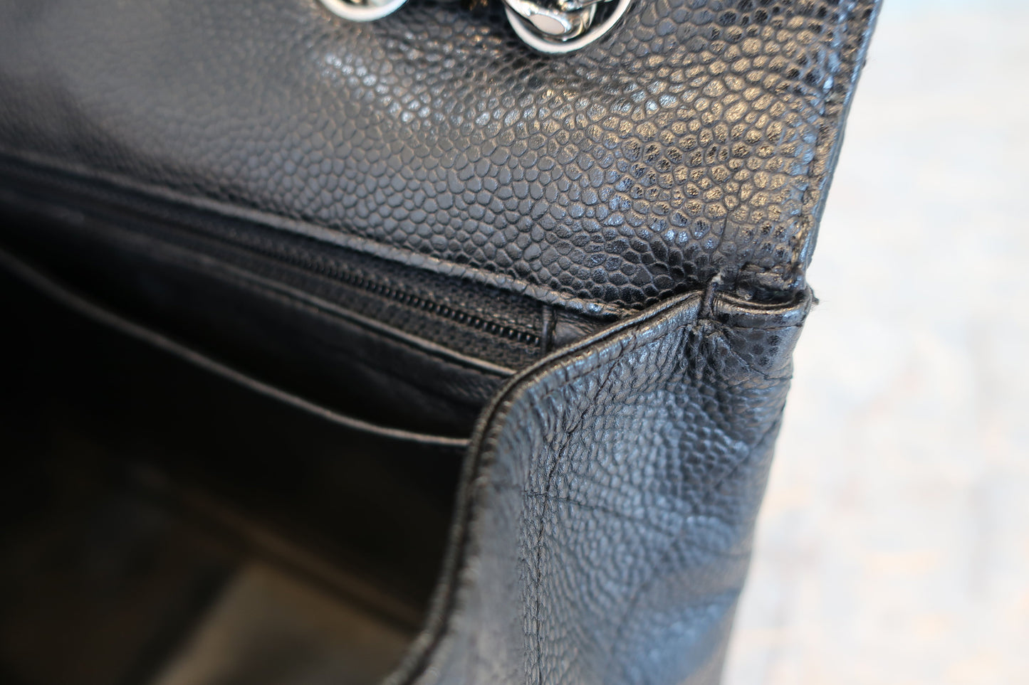 CHANEL/シャネル 中マトラッセシングルフラップチェーンショルダーバッグ キャビアスキン ブラック/シルバー金具 ショルダーバッグ 700070125