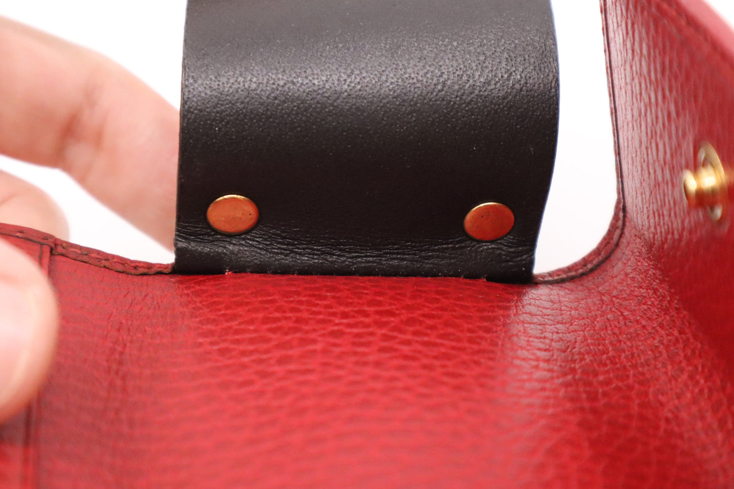 Gucci 6 Key Case in Red Leather