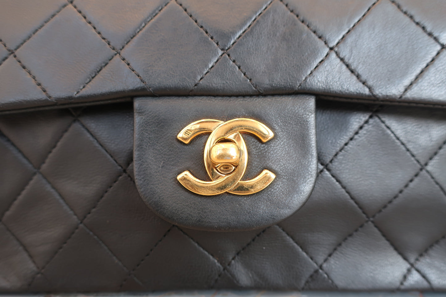 CHANEL/シャネル マトラッセＷフラップチェーンショルダーバッグ ラムスキン ブラック/ゴールド金具 ショルダーバッグ 700070133