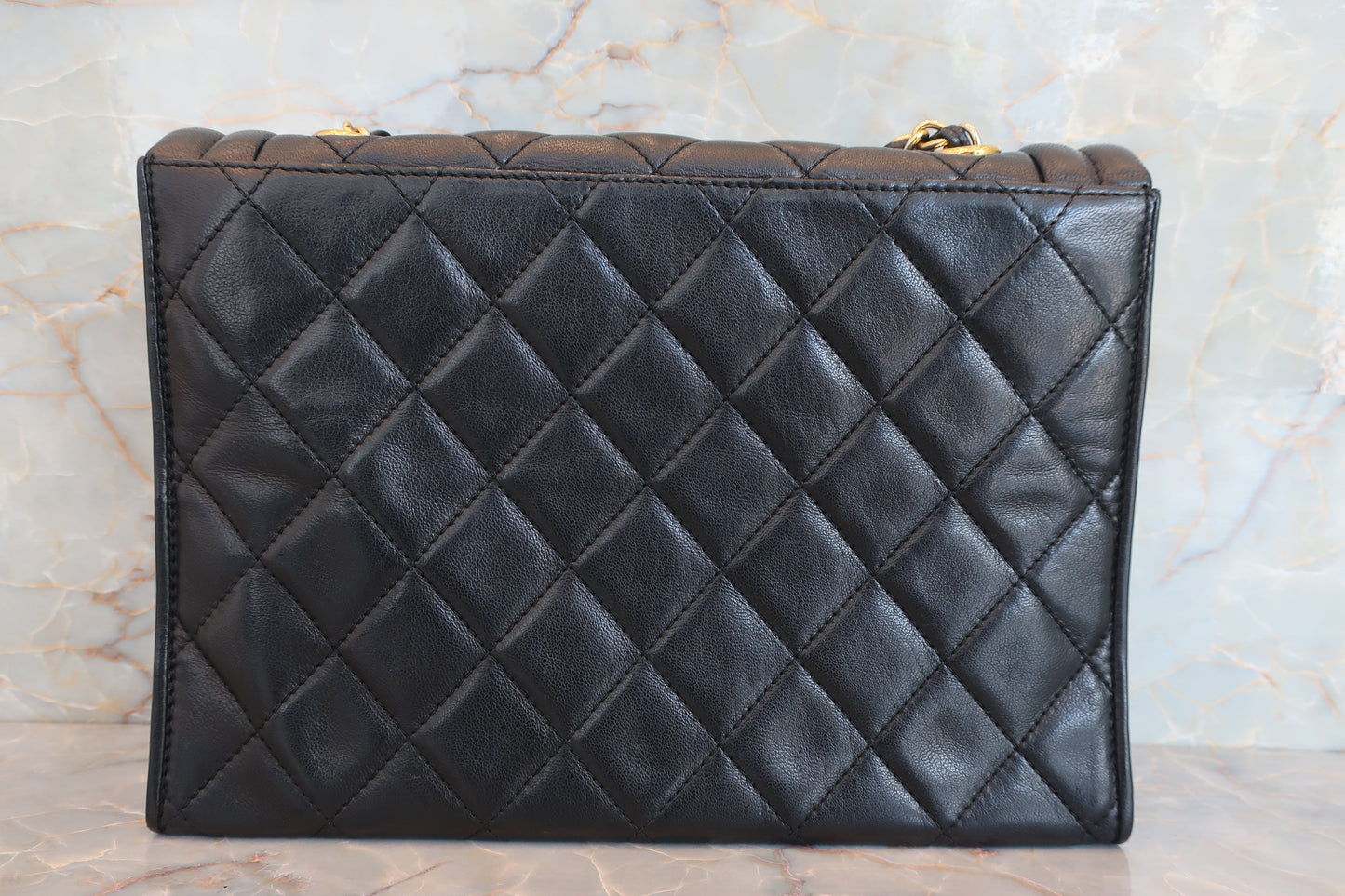 CHANEL/シャネル マトラッセフリンジチェーンショルダーバッグ ラムスキン ブラック/ゴールド金具 ショルダーバッグ 700070134