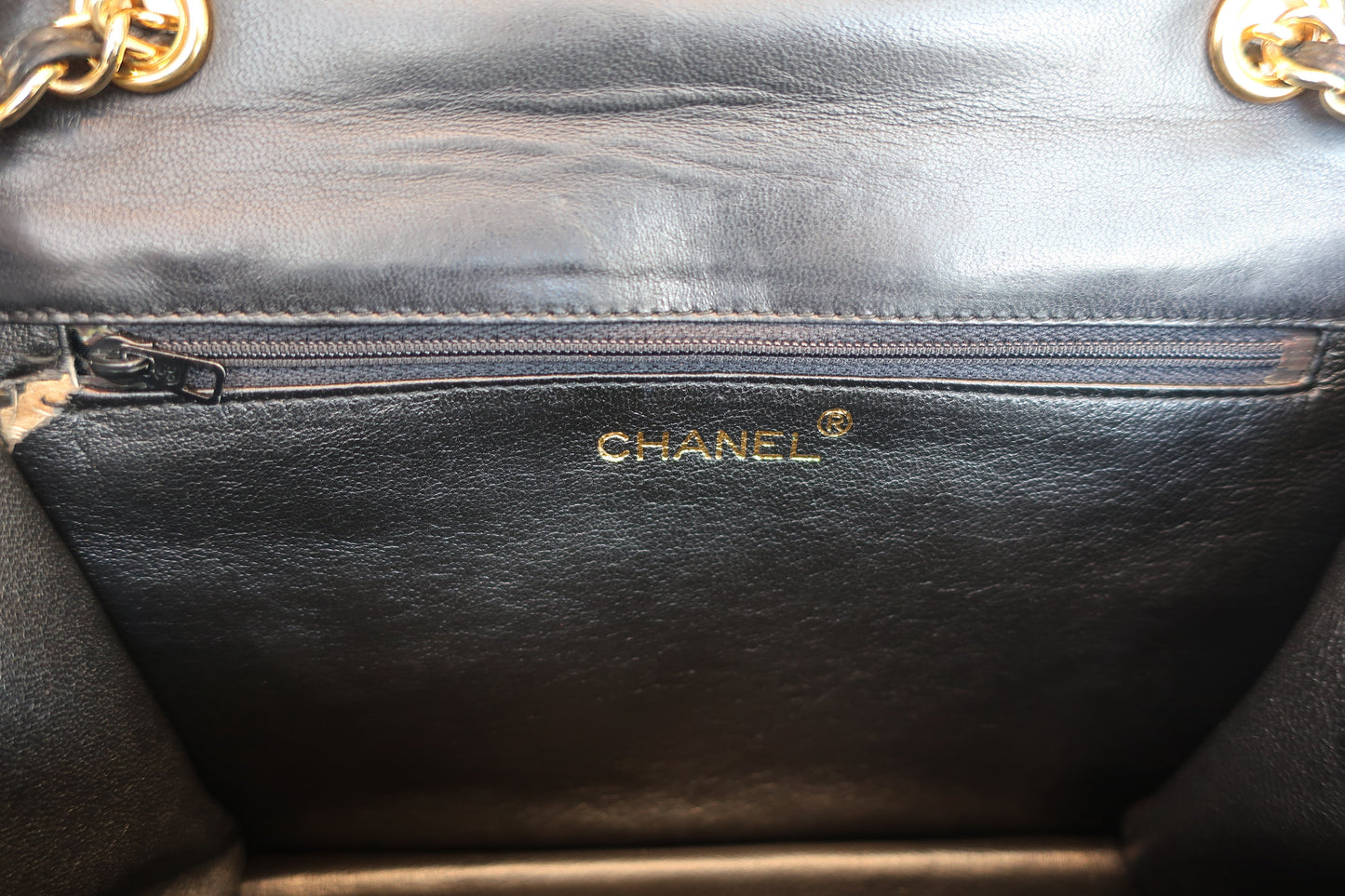 CHANEL/シャネル マトラッセフリンジチェーンショルダーバッグ ラムスキン ブラック/ゴールド金具 ショルダーバッグ 700070134