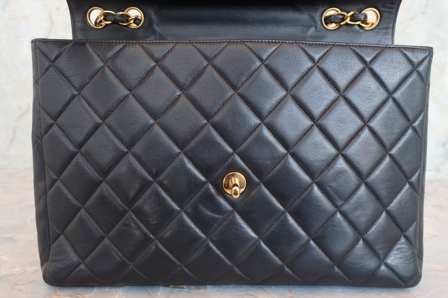 CHANEL/シャネル 中マトラッセシングルフラップチェーンショルダーバッグ ラムスキン ブラック/ゴールド金具 ショルダーバッグ 700070111