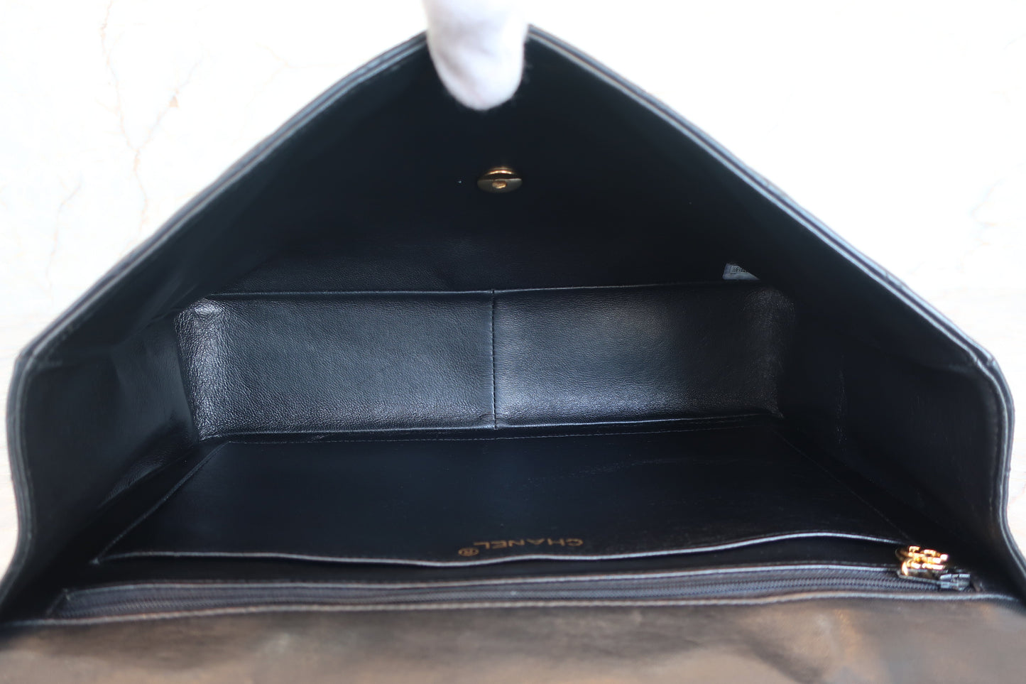 CHANEL/シャネル 中マトラッセシングルフラップチェーンショルダーバッグ ラムスキン ブラック/ゴールド金具 ショルダーバッグ 700070111