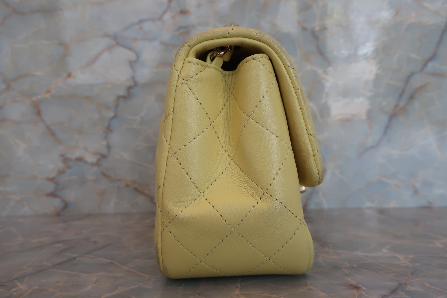 CHANEL/シャネル ミニマトラッセシングルフラップチェーンショルダーバッグ ラムスキン イエロー/ゴールド金具 ショルダーバッグ 700070095