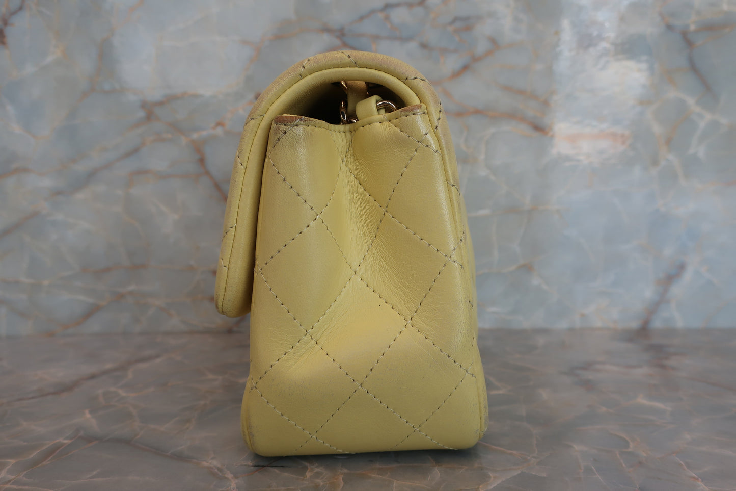 CHANEL/シャネル ミニマトラッセシングルフラップチェーンショルダーバッグ ラムスキン イエロー/ゴールド金具 ショルダーバッグ 700070095