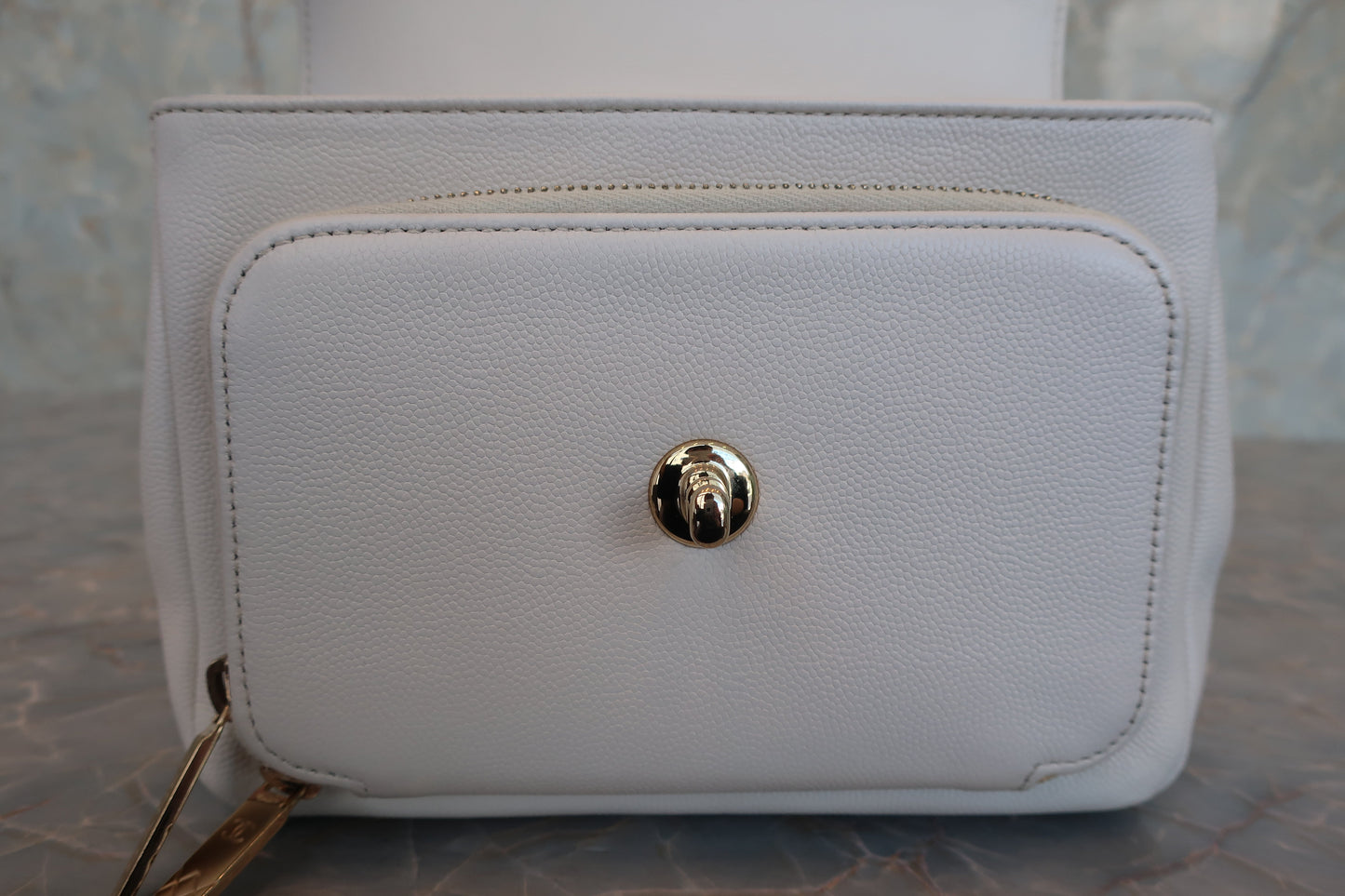 CHANEL/シャネル マトラッセショルダーバッグ キャビアスキン ホワイト/ゴールド金具 ショルダーバッグ 700070099