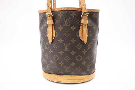 Louis Vuitton Bucket PM in Monogram Canvas
