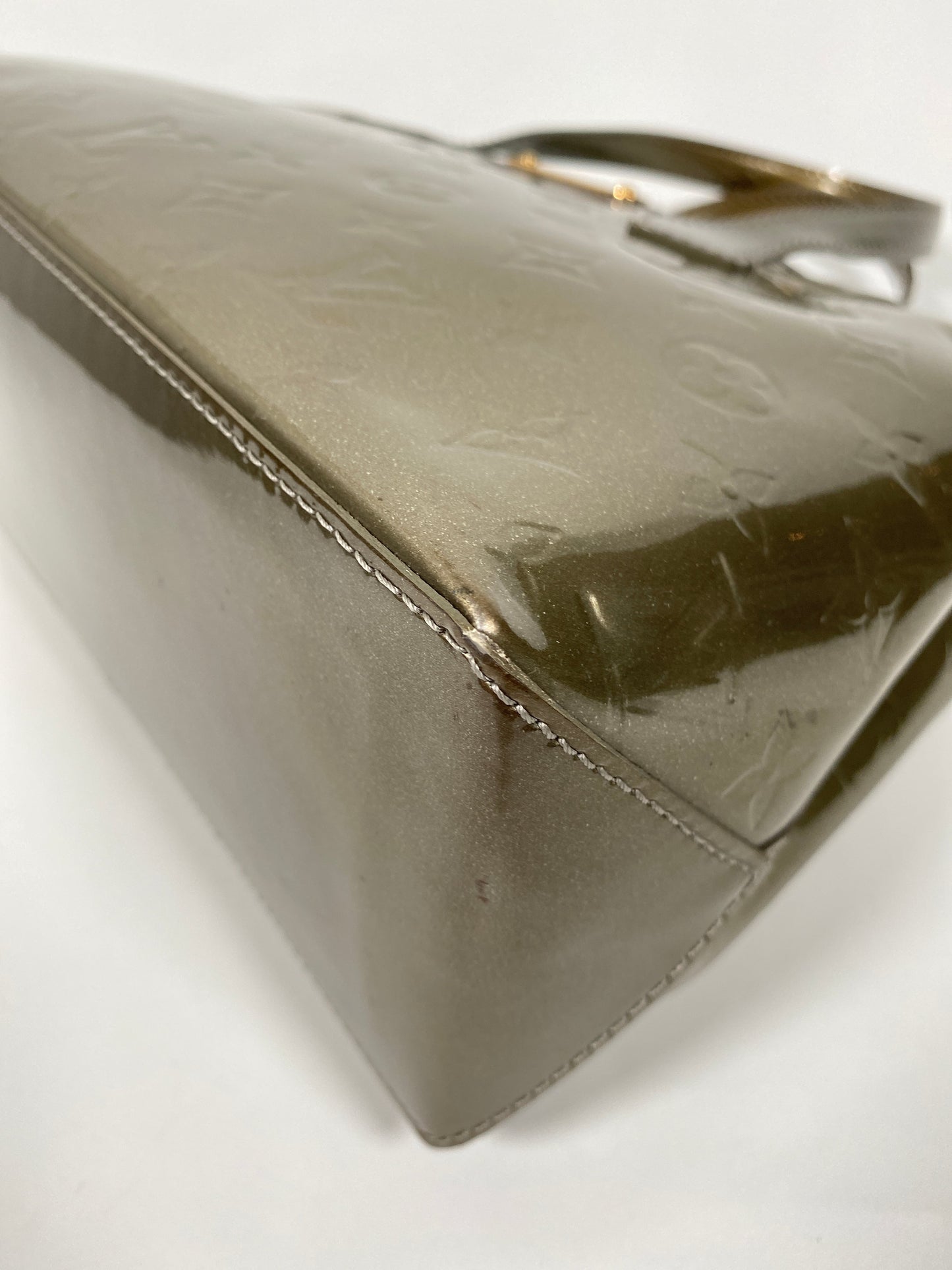 LOUIS VUITTON - WILSHIRE PM IN VERT BRONZE MONOGRAM VERNIS