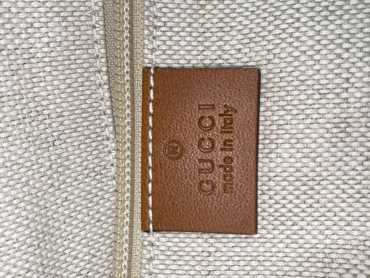 GUCCI - ORIGINAL GG CANVAS TALL TOTE