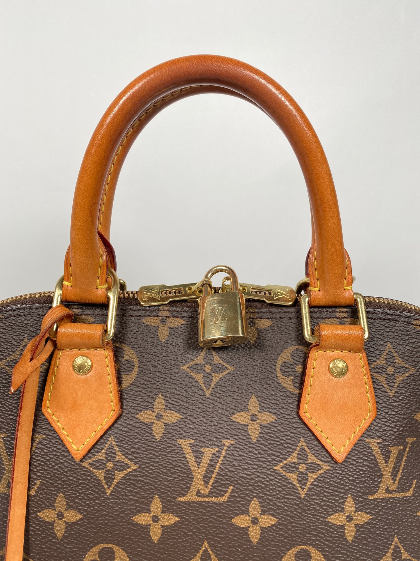 LOUIS VUITTON - MODERN ALMA PM HANDBAG MONOGRAM CANVAS - YEAR 2016