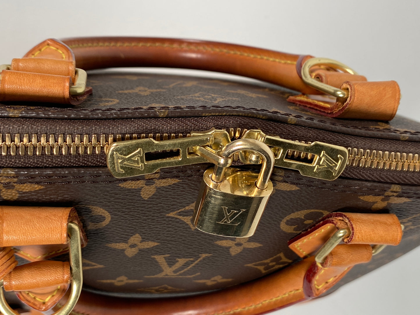 LOUIS VUITTON - MODERN ALMA PM HANDBAG MONOGRAM CANVAS - YEAR 2016