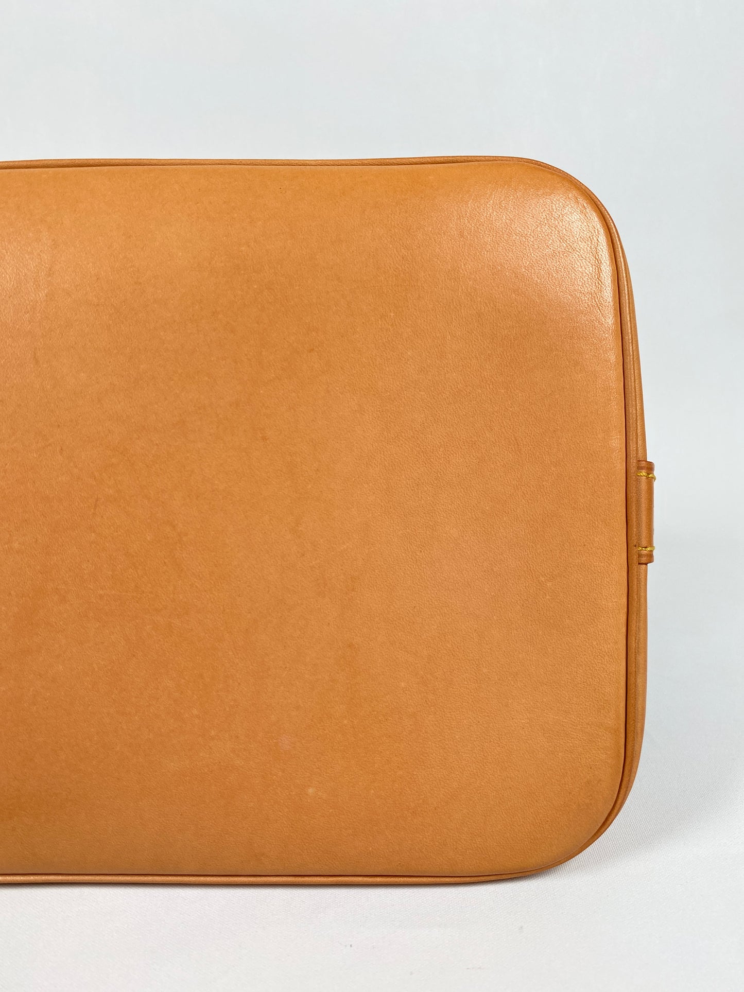 LOUIS VUITTON - VINTAGE ALMA PM IN MONOGRAM CANVAS - YR 2000