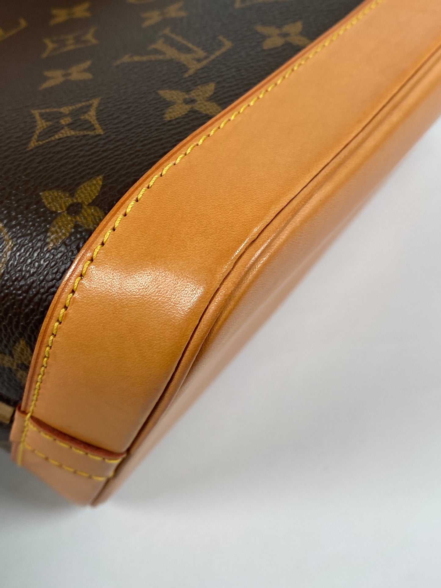 LOUIS VUITTON - VINTAGE ALMA PM IN MONOGRAM CANVAS - YR 2000