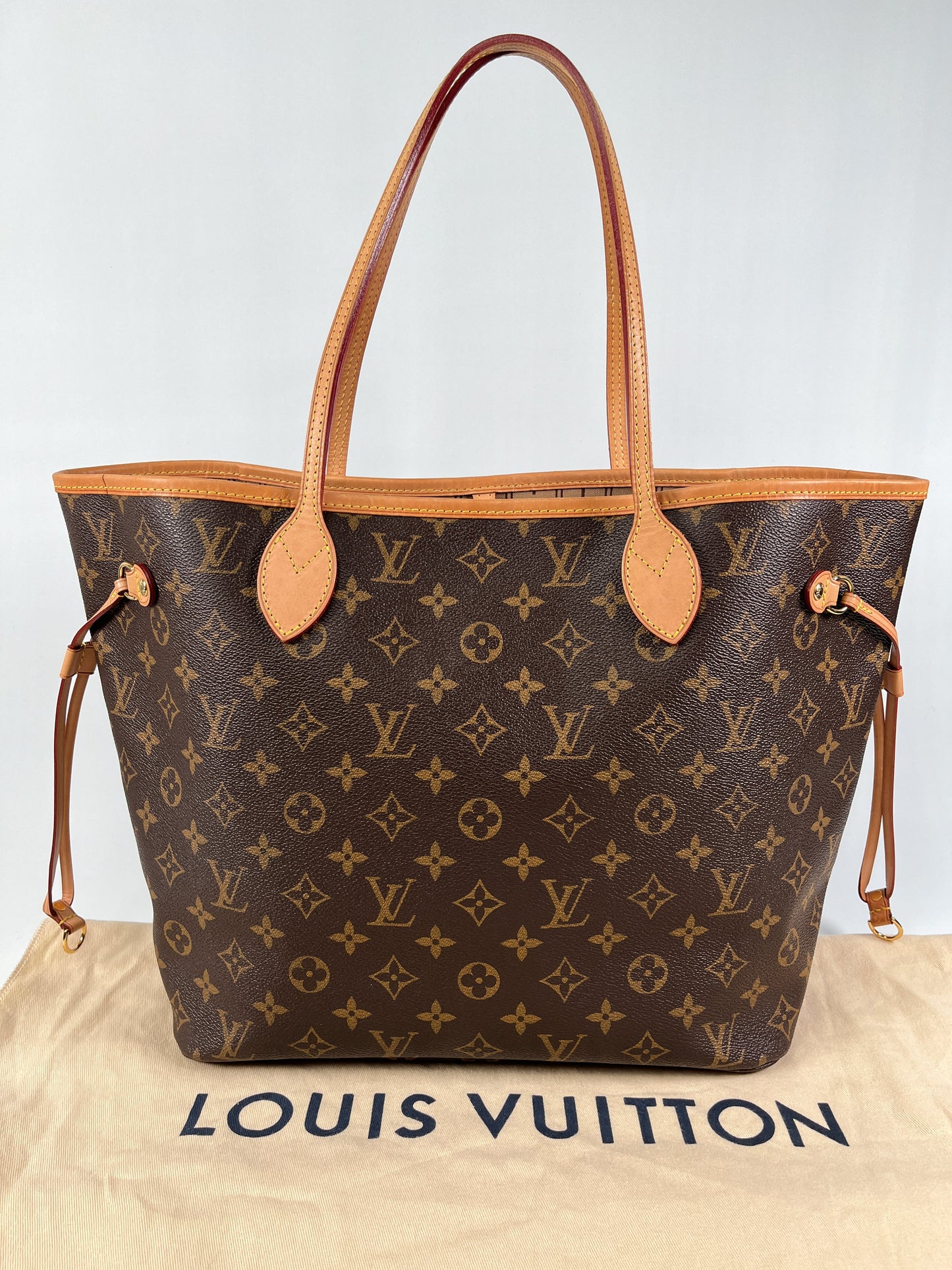 LOUIS VUITTON - NEVERFULL MM TOTE IN MONOGRAM WITH BEIGE INTERIOR