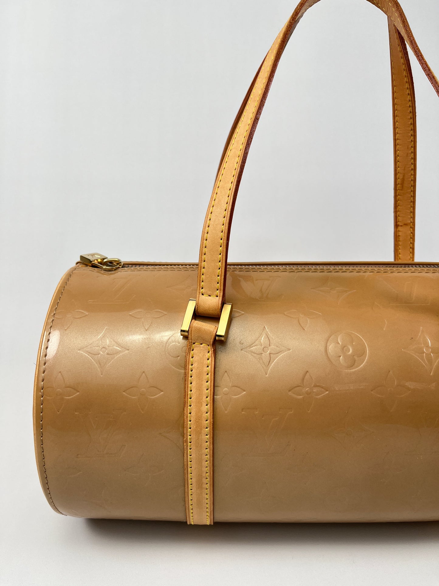 LOUIS VUITTON - BEDFORD PAPILLON BAG IN BEIGE MONOGRAM VERNIS