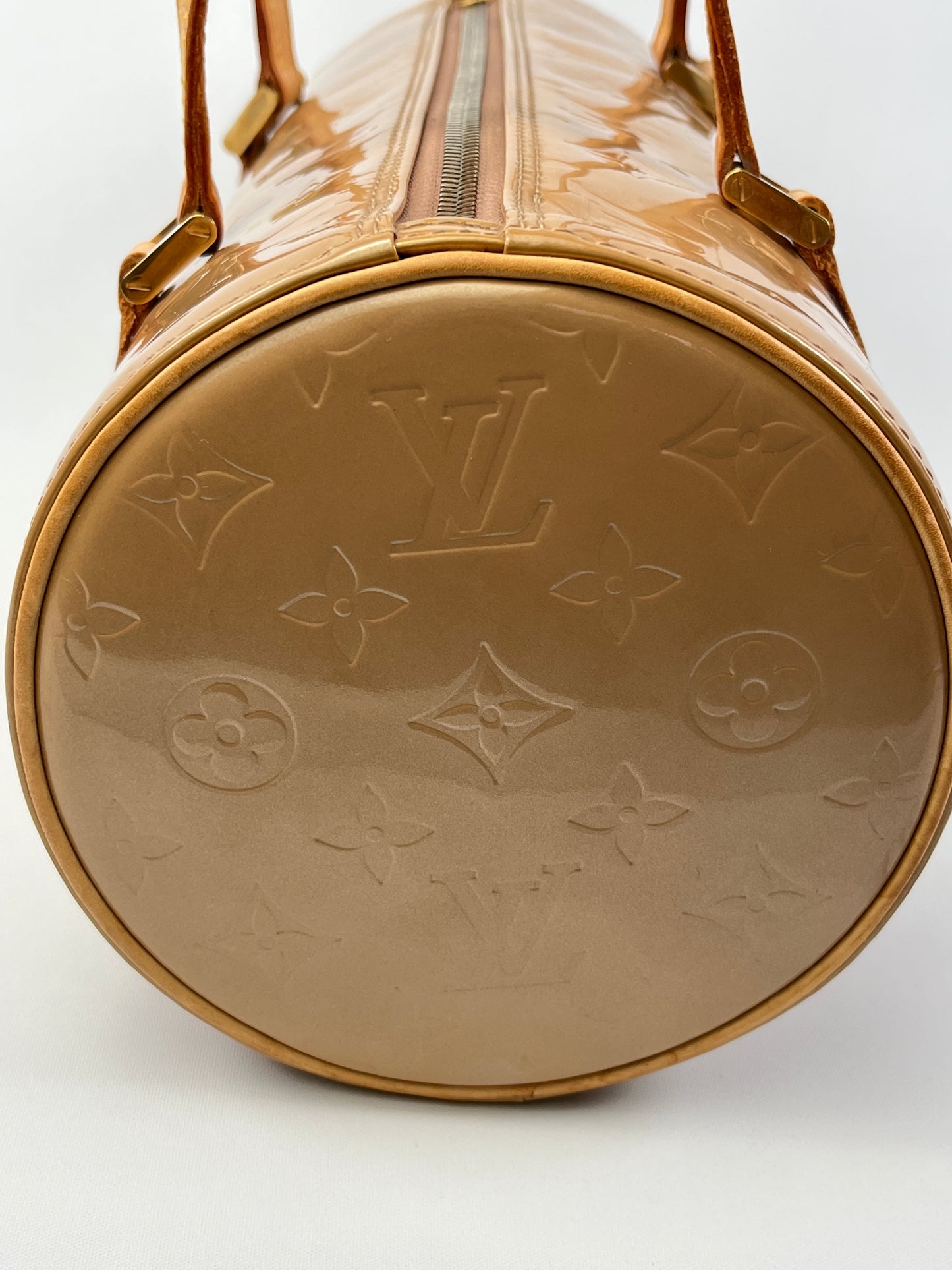 LOUIS VUITTON - BEDFORD PAPILLON BAG IN BEIGE MONOGRAM VERNIS