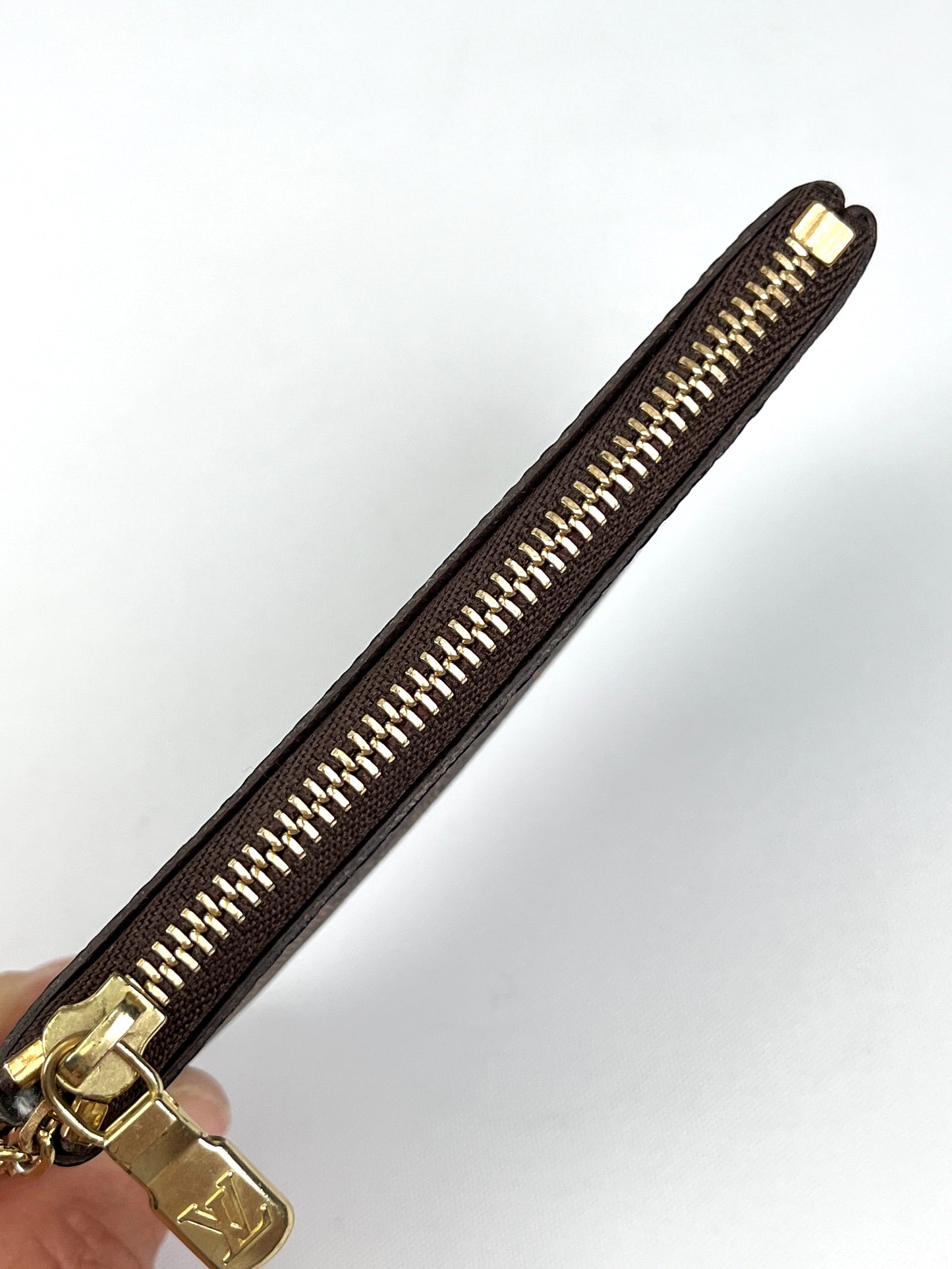 LOUIS VUITTON - KEY CLES KEY POUCH IN DAMIER EBENE CANVAS