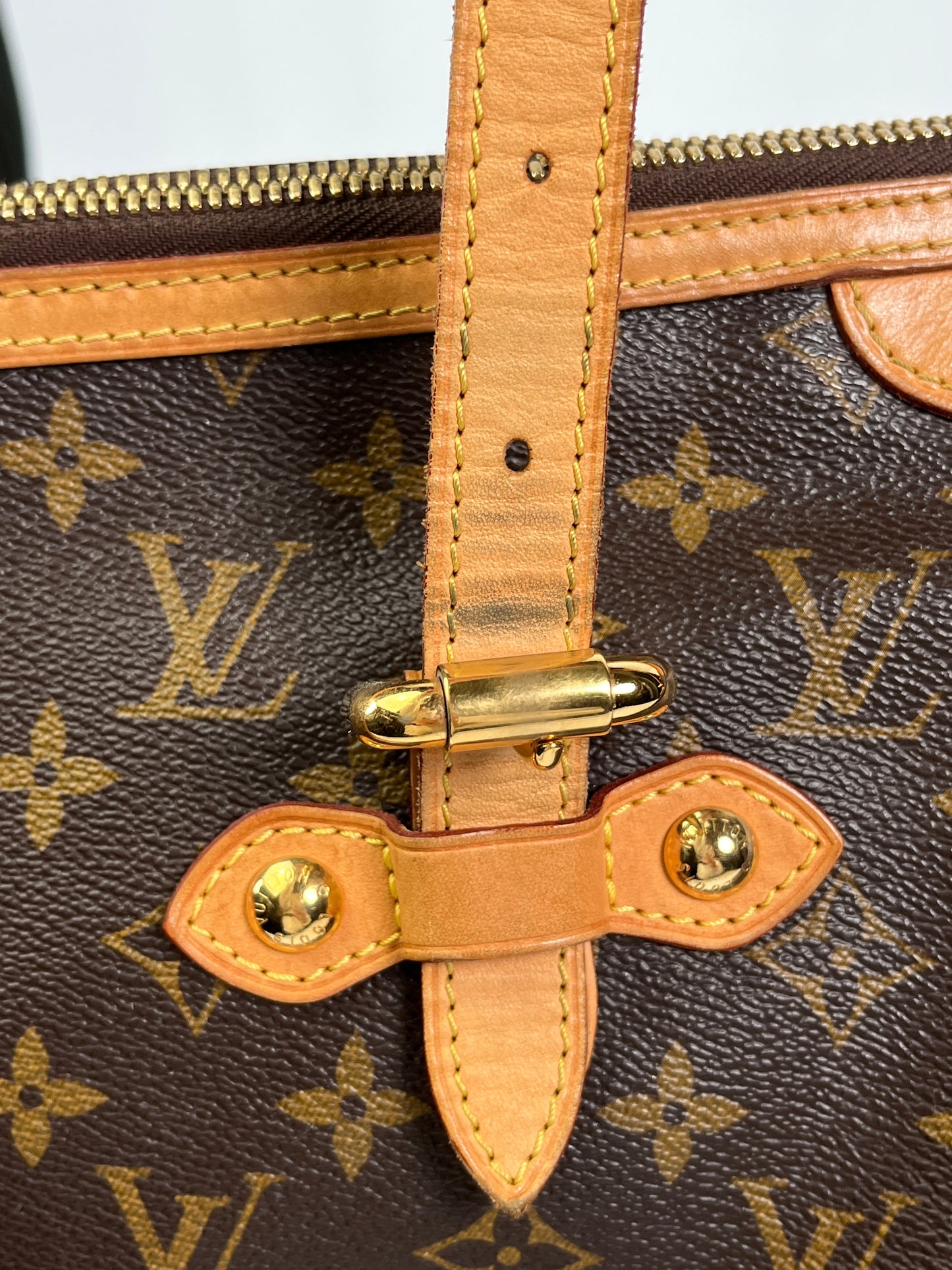 LOUIS VUITTON - PALERMO GM IN MONOGRAM CANVAS