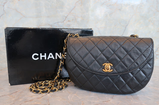 CHANEL/シャネル マトラッセチェーンショルダーバッグ ラムスキン ブラック/ゴールド金具 ショルダーバッグ 700070094