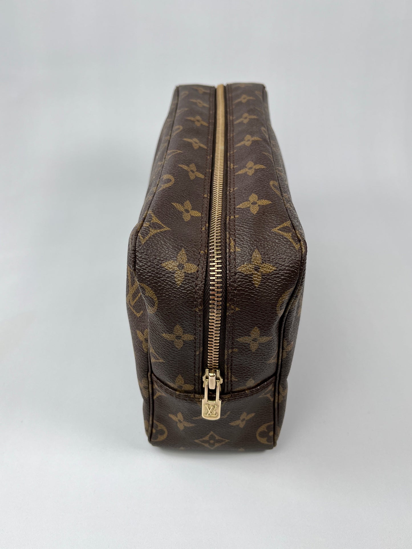 LOUIS VUITTON - TROUSSE TOILETTE 28 MONOGRAM CANVAS - YR 1986
