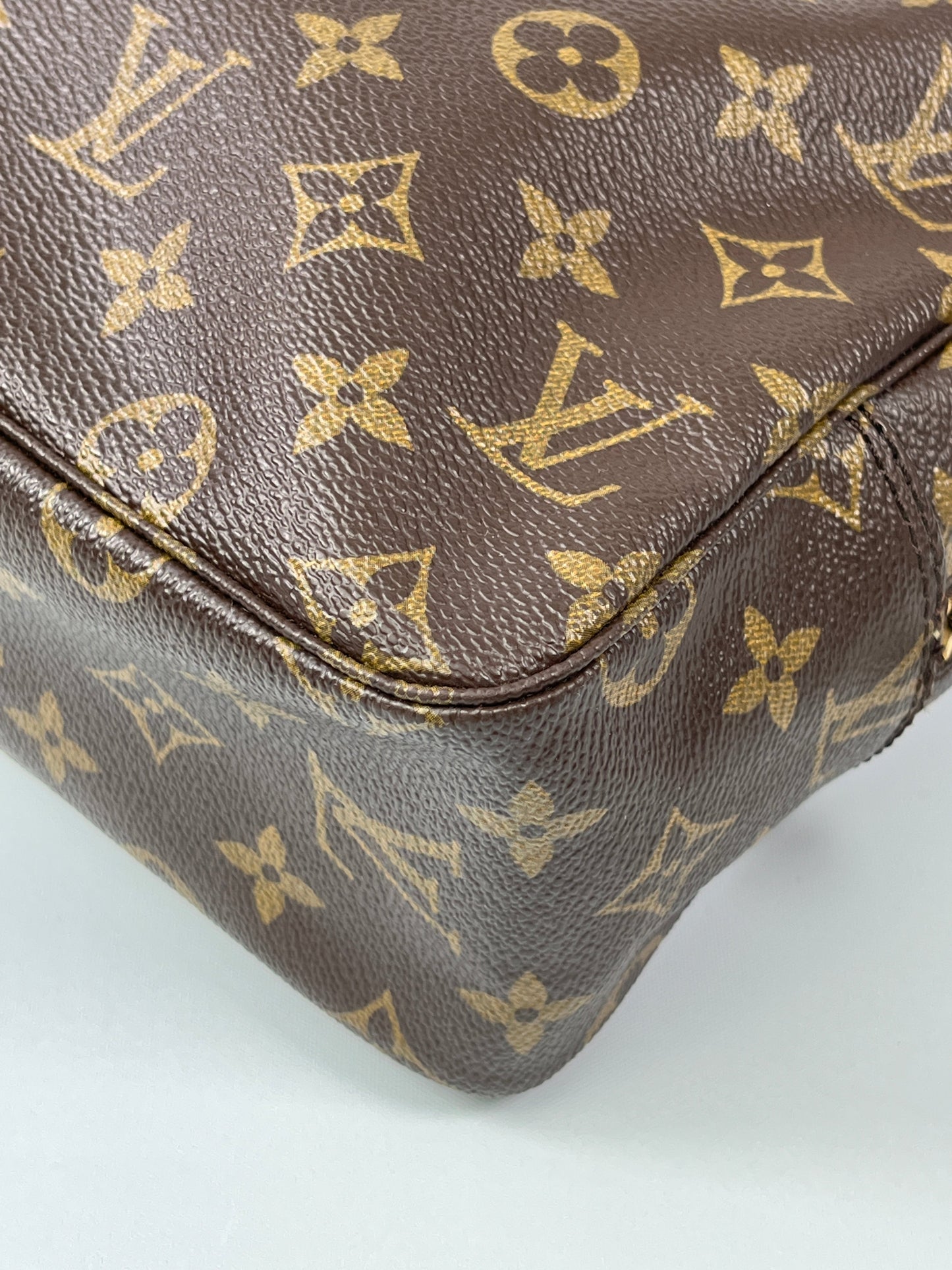 LOUIS VUITTON - TROUSSE TOILETTE 28 MONOGRAM CANVAS - YR 1986