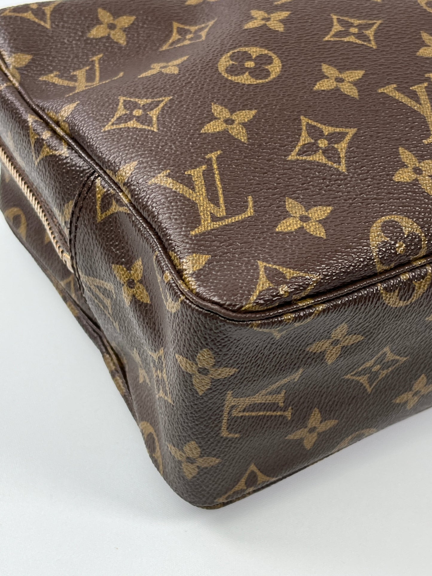 LOUIS VUITTON - TROUSSE TOILETTE 28 MONOGRAM CANVAS - YR 1986