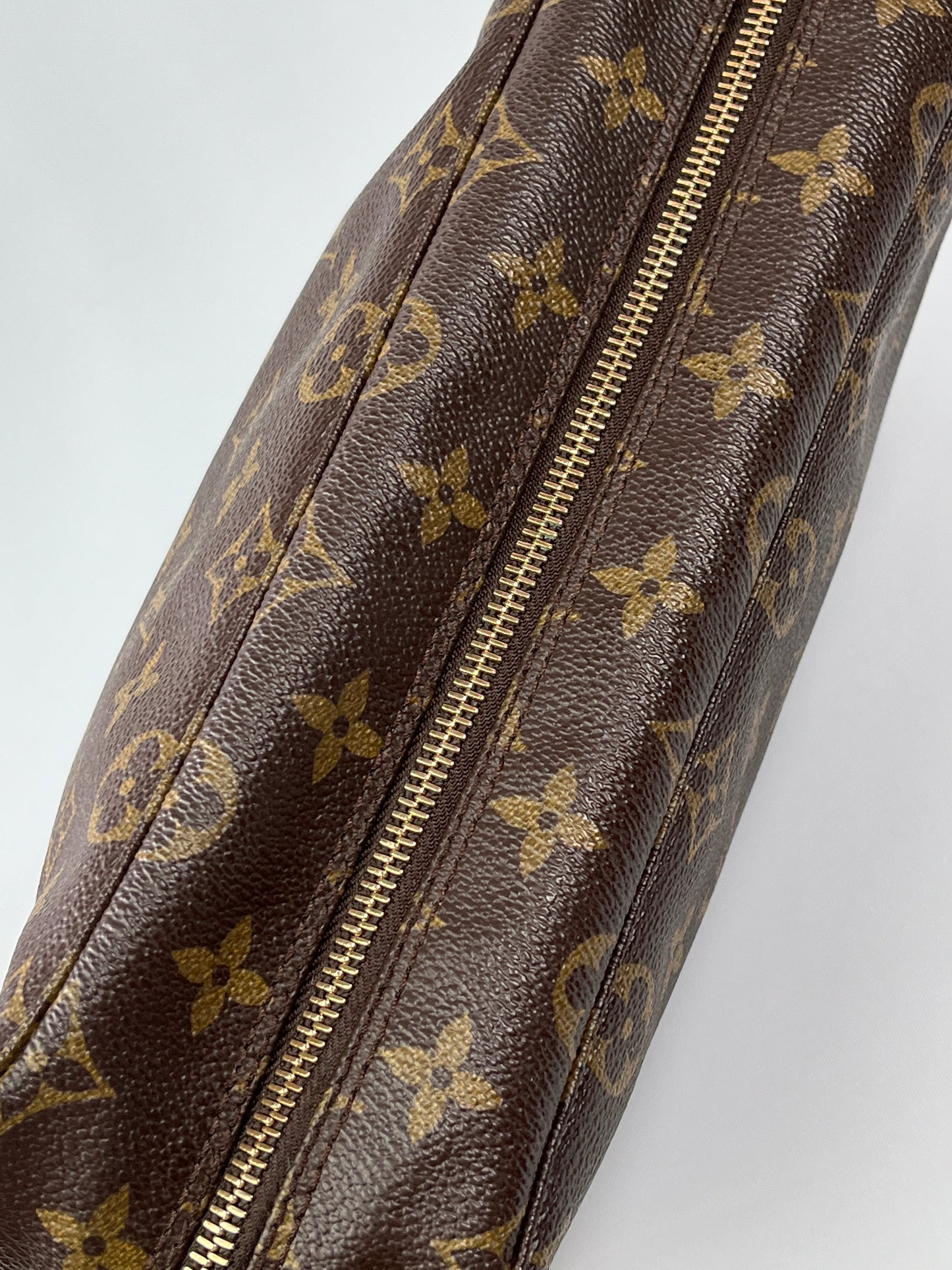 LOUIS VUITTON - TROUSSE TOILETTE 28 MONOGRAM CANVAS - YR 1986