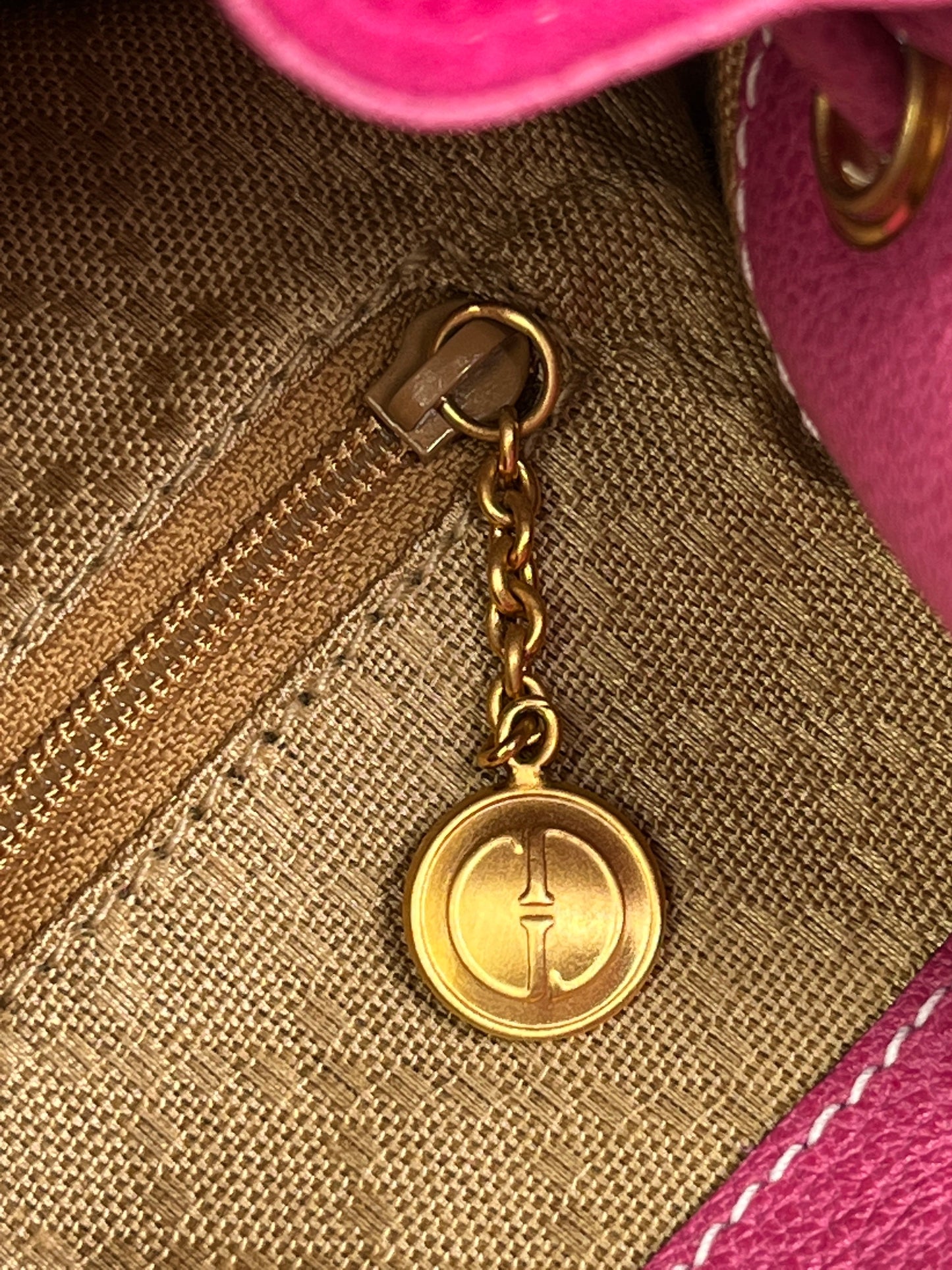 GUCCI - PINK SUEDE BAMBOO DRAWSTRING BACKPACK
