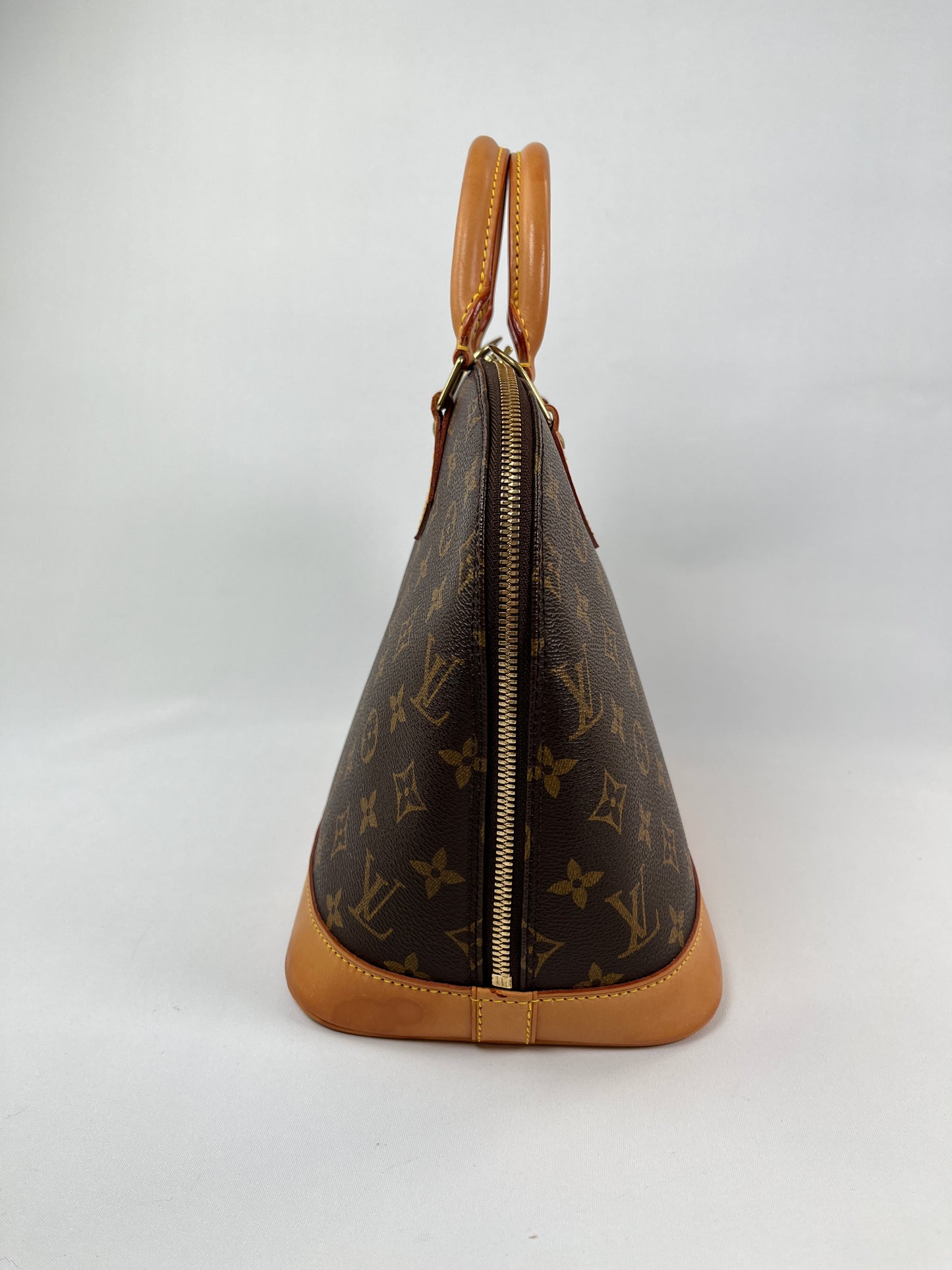 LOUIS VUITTON - ALMA PM HANDBAG MONOGRAM CANVAS - YR 2001