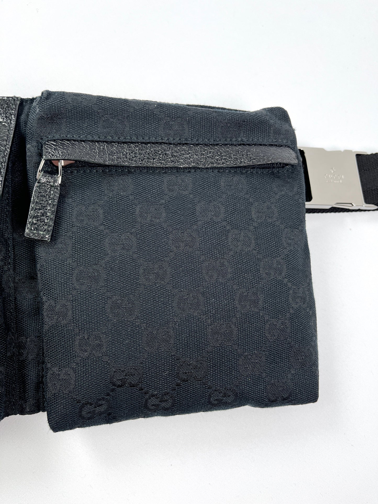 GUCCI - BLACK GG CANVAS BELT WAIST BAG