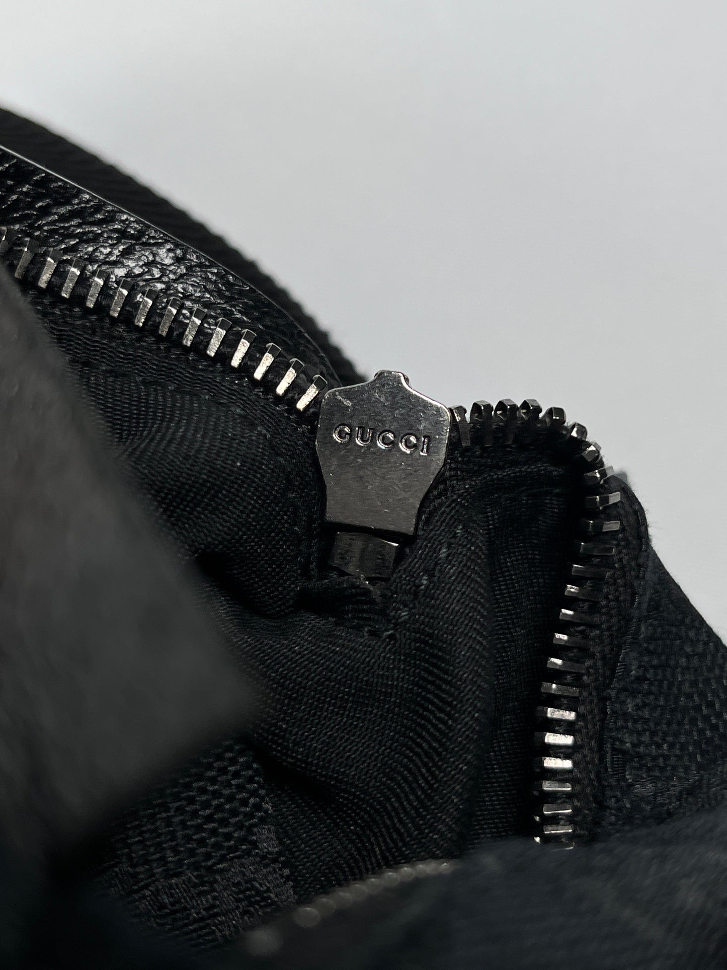 GUCCI - BLACK GG CANVAS BELT WAIST BAG