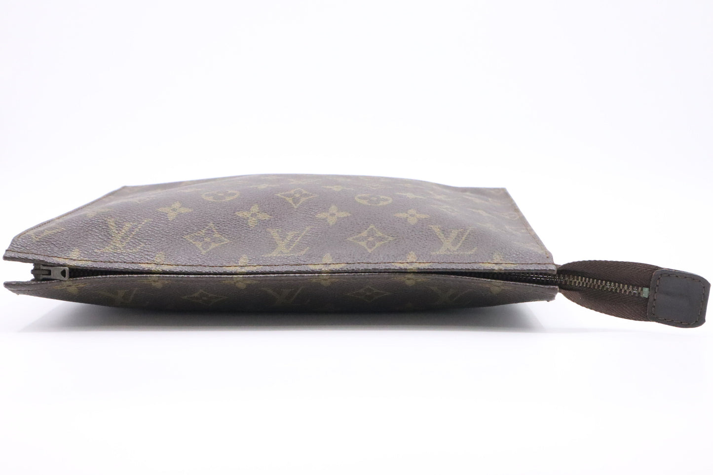 Louis Vuitton Toiletry 25 in Monogram Canvas