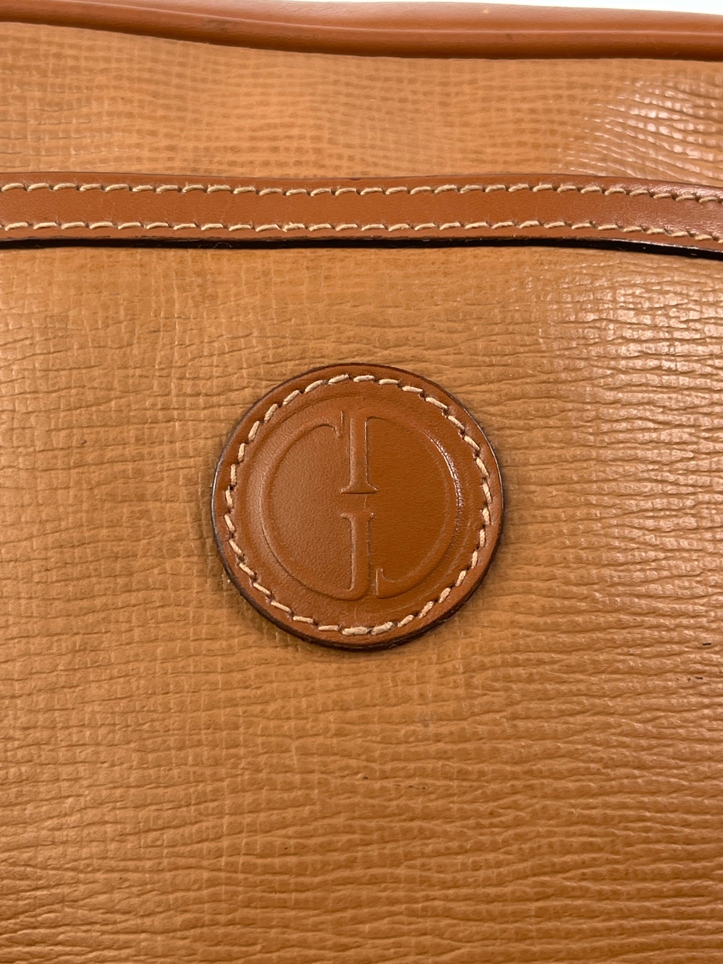 GUCCI - TAN LEATHER CAMERA CROSS BODY - VINTAGE