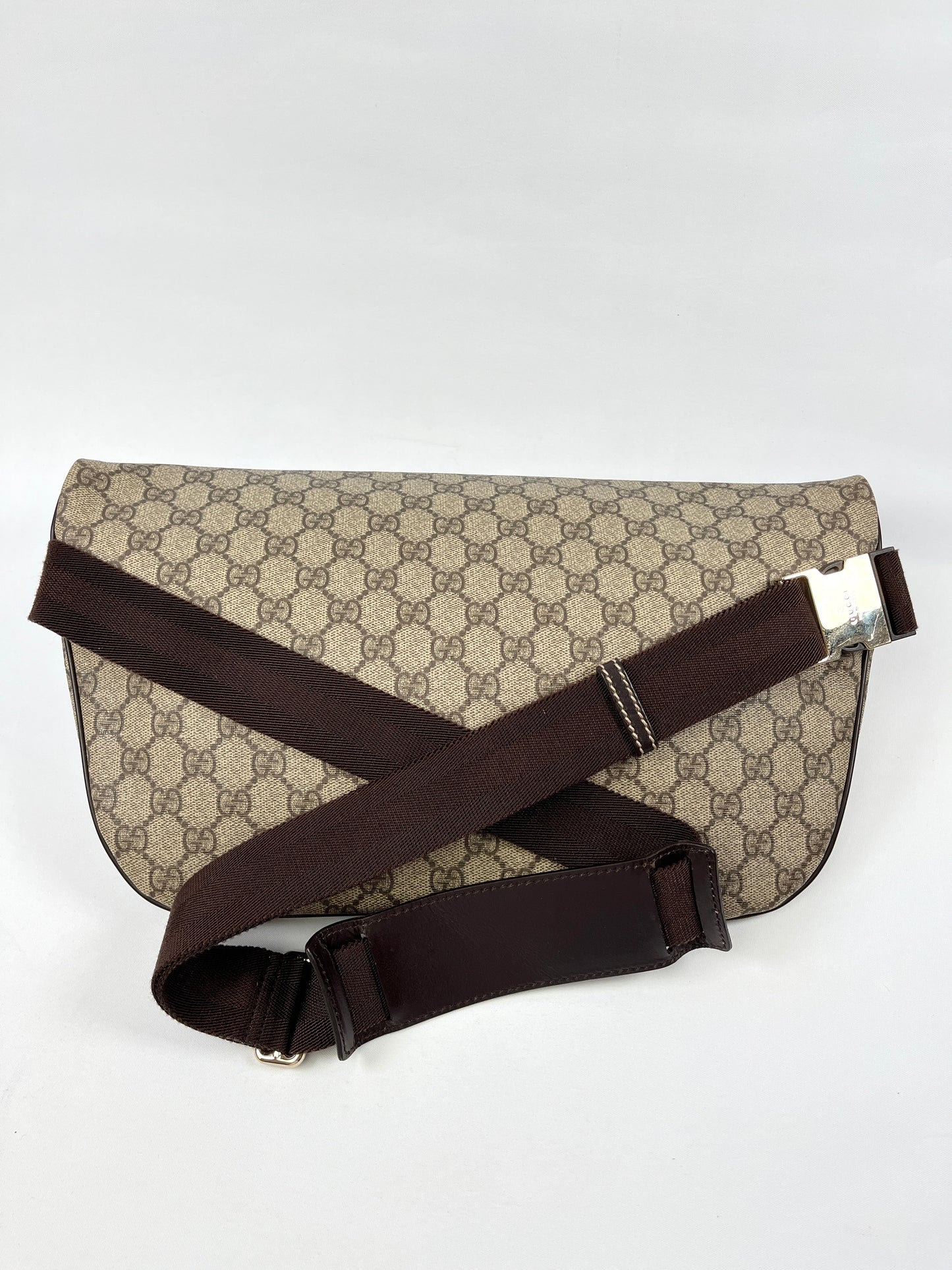 GUCCI - GG SUPREME XLARGE BELT BAG *RARE*