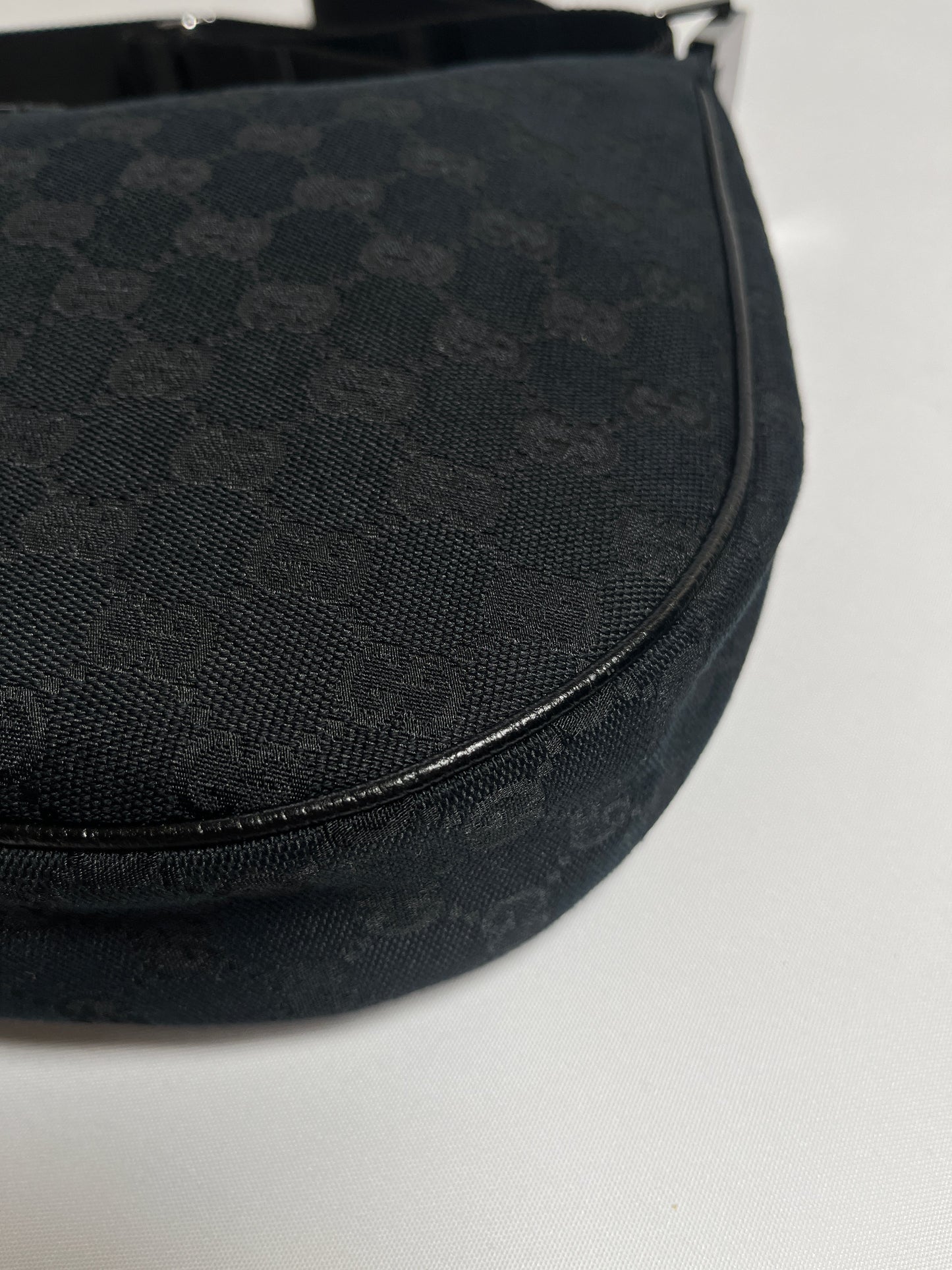 GUCCI - BLACK GG CANVAS HALF MOON HOBO CROSS BODY BAG