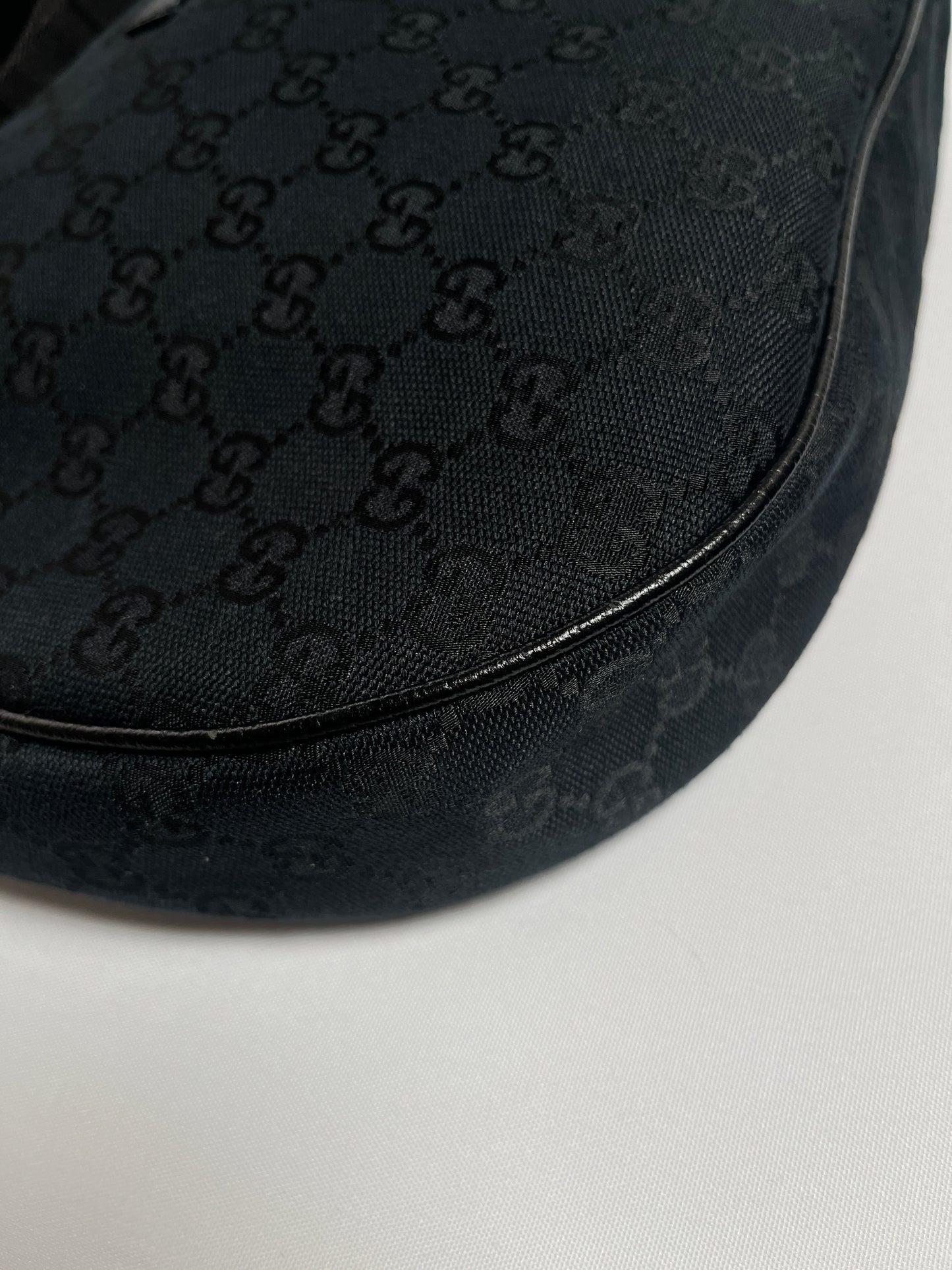 GUCCI - BLACK GG CANVAS HALF MOON HOBO CROSS BODY BAG