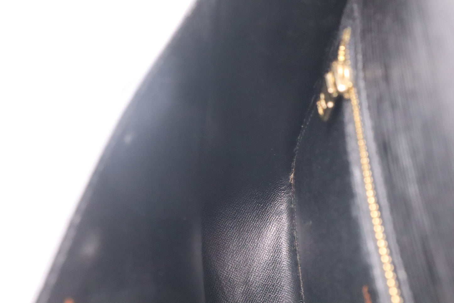 Louis Vuitton Saint Cloud in Black Epi Leather