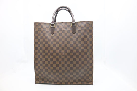 Louis Vuitton Sac Plat in Damier Ebene Canvas