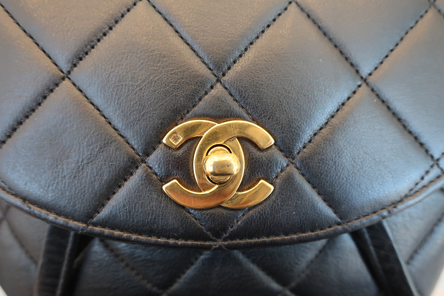 CHANEL/シャネル マトラッセチェーンリュック ラムスキン ブラック/ゴールド金具 リュック 700070193