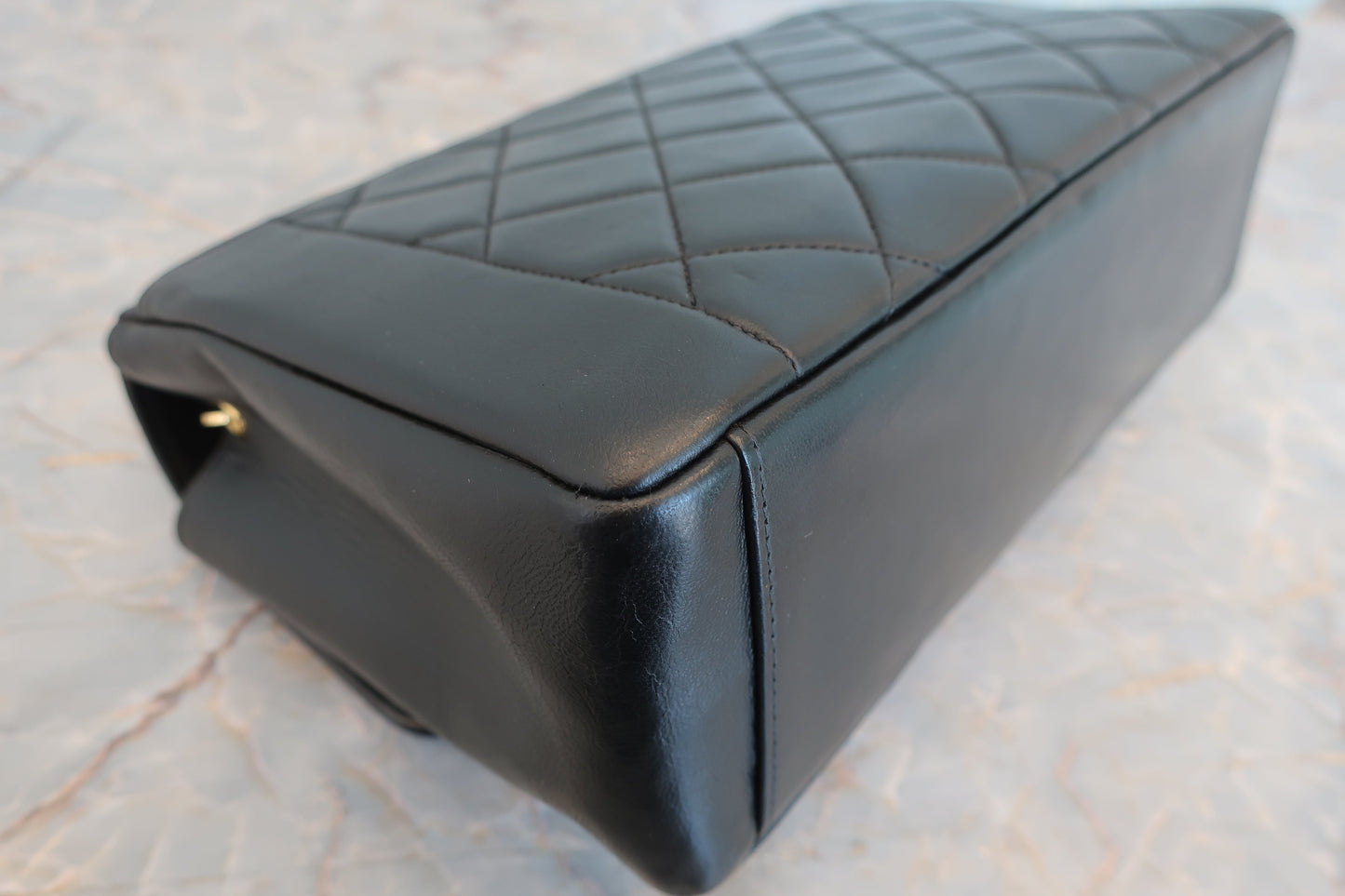 CHANEL/シャネル ダイアナマトラッセチェーンショルダーバッグ ラムスキン ブラック/ゴールド金具 ショルダーバッグ 700070186