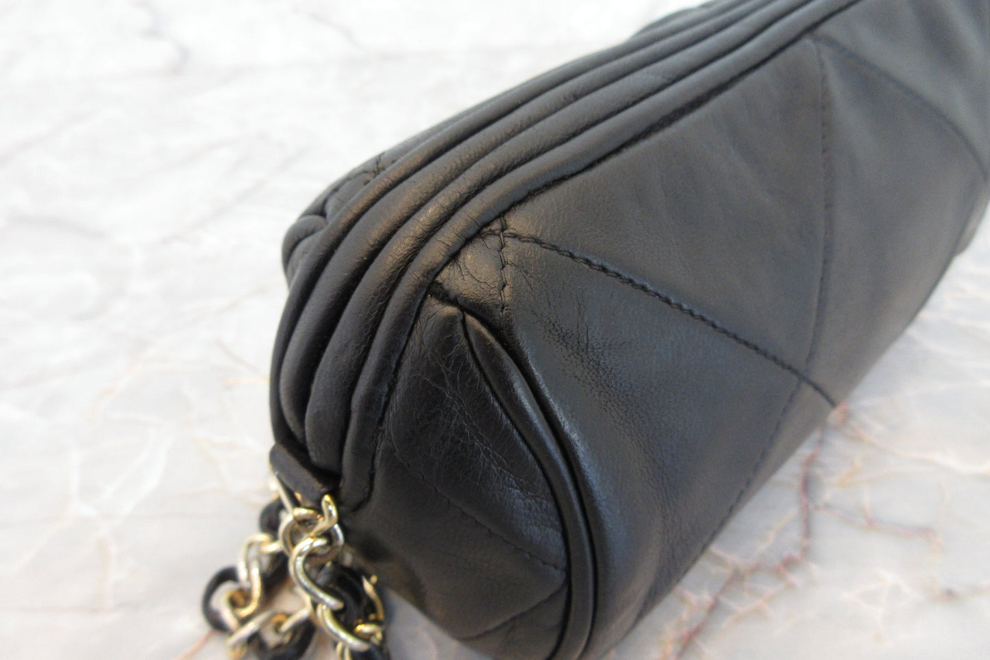 CHANEL/シャネル マトラッセフリンジチェーンショルダーバッグ ラムスキン ブラック/ゴールド金具 ショルダーバッグ 700070216