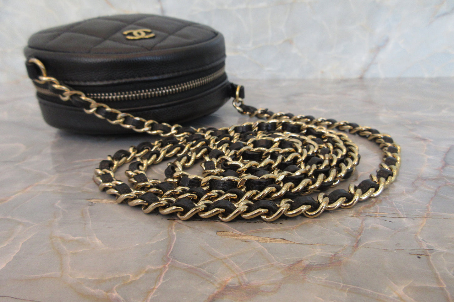 CHANEL/シャネル マトラッセラウンドチェーンショルダーバッグ キャビアスキン ブラック/ゴールド金具 ショルダーバッグ 700070224