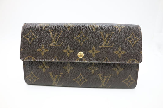 Louis Vuitton Sarah Wallet in Monogram Canvas