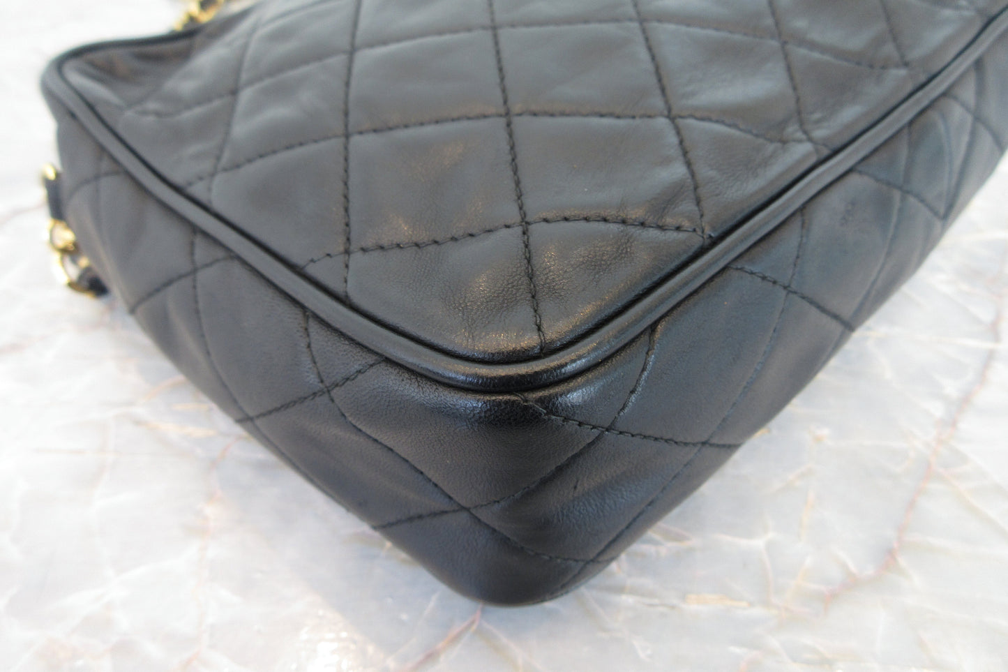 CHANEL/シャネル マトラッセフリンジチェーンショルダーバッグ ラムスキン ブラック/ゴールド金具 ショルダーバッグ 700070212